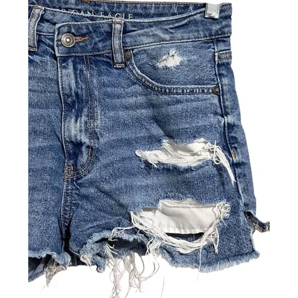 American Eagle Jean Shorts Womens Size 6 Distressed Denim Strigid Mom Short Blue - Picture 6 of 12